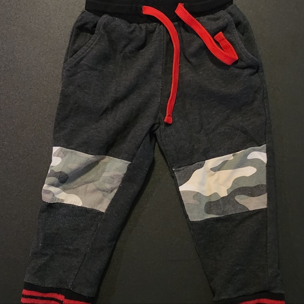 2T Matching Set - Picture 2 of 6